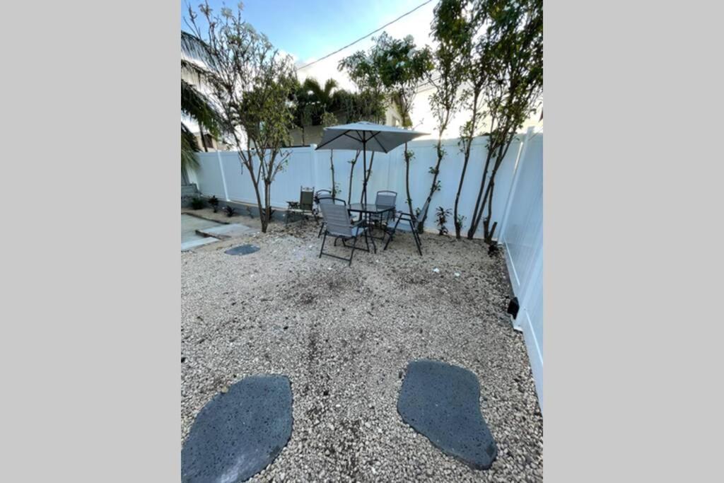 Spacious 2 Bedroom Beach House With King Suite Waianae Eksteriør bilde