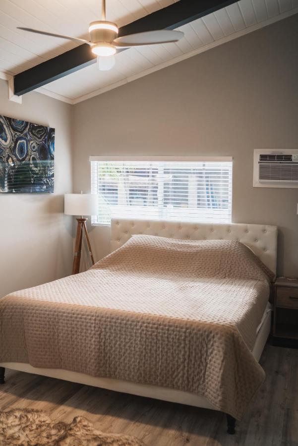Spacious 2 Bedroom Beach House With King Suite Waianae Eksteriør bilde