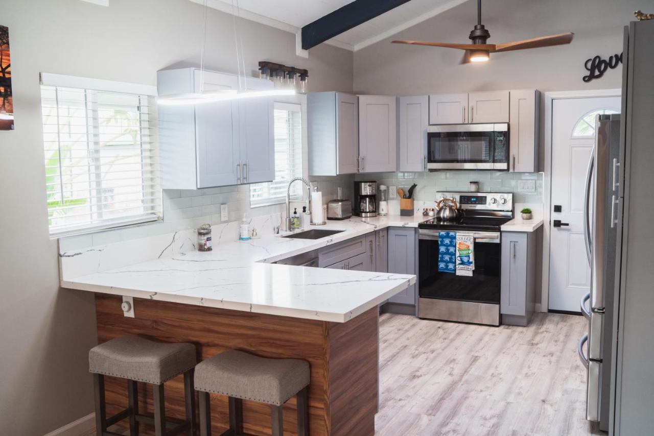 Spacious 2 Bedroom Beach House With King Suite Waianae Eksteriør bilde